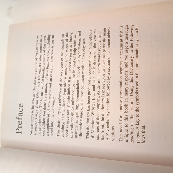 Webster's New Explorer Large Print Dictionary. Third Edition - Picture 8 of 9